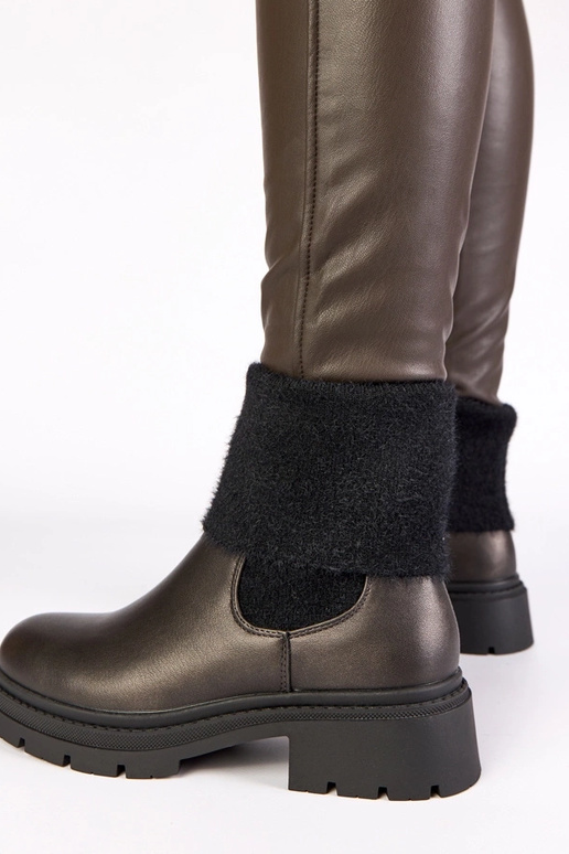 Pelēki zābaciņi ar elastīgu ieliktni...