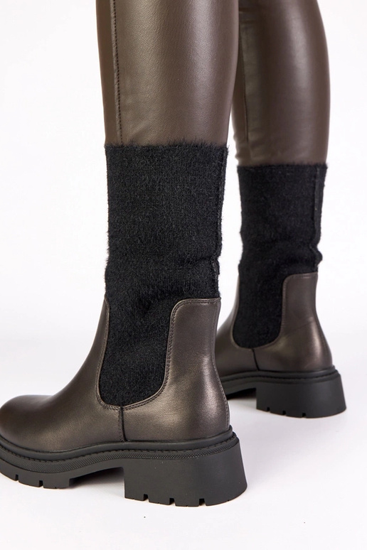 Pelēki zābaciņi ar elastīgu ieliktni...