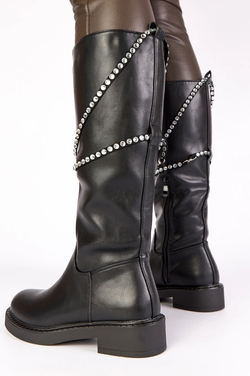 Rūtaini melni zābaki ar akmentiņu...