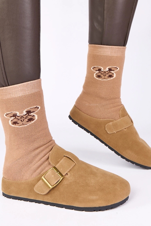 Smilšu krāsas zābaki ar dekoratīvu...