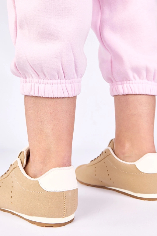 Smilšu krāsas sporta apavi ar baltu...