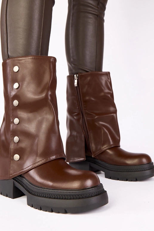 Šokolādes krāsas zābaki ar atlocītu...