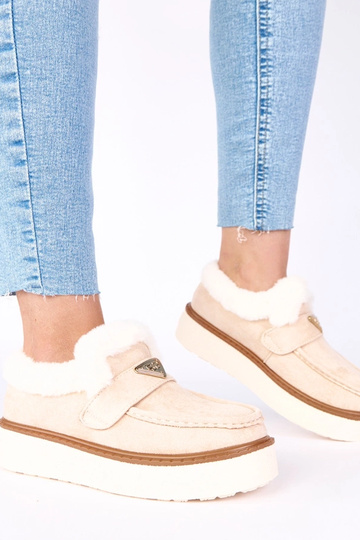 Gaiši smilškrāsas mokasīni,... 2