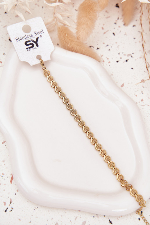 Aproce izgatavots no nerūsējošā tērauda Zelta krāsas