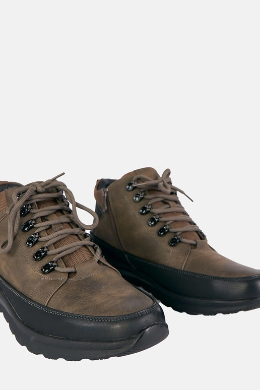 Pelēki vīriešu zābaki ar siltinājumu...