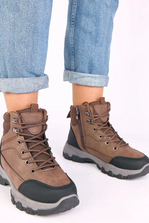 Brūni platformu zābaki Briana