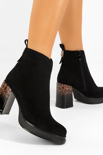 Melnās zābaciņi ar lakotu... 2