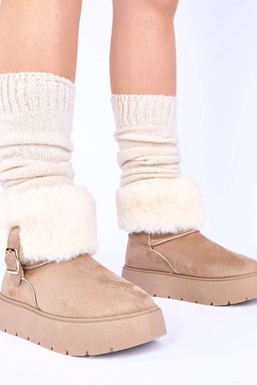 Tumši smilšu sniega kurpes...