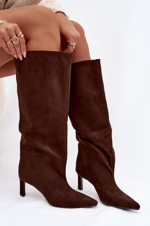 Sieviešu garie zābaki no mākslīgā zamšā, ievelkami, ar plāniem papēžiem, šokolādes krāsā Phelin