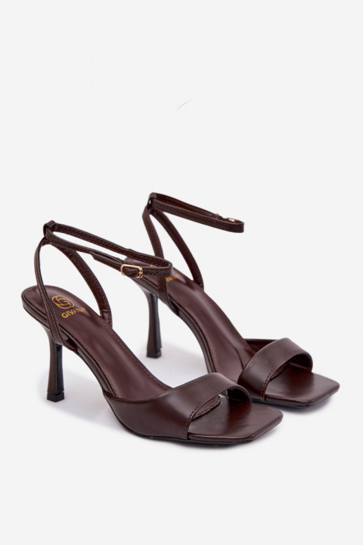 Sieviešu basenes ar papēdi Eko Āda CzekoladoIne Brisora