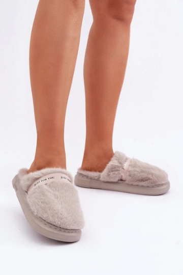 Čības ar dekorētiem papēžiem pelēkā krāsā