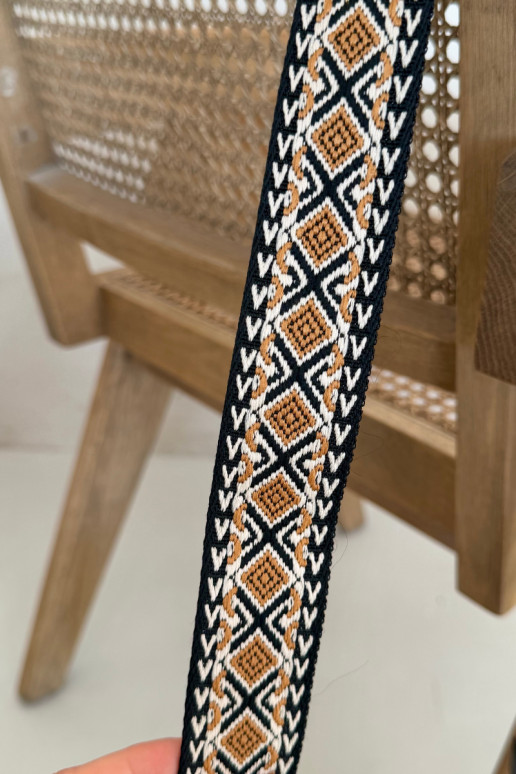 Soma ar dekorētiem papēžiem Big Star OO574091 Melnas krāsas