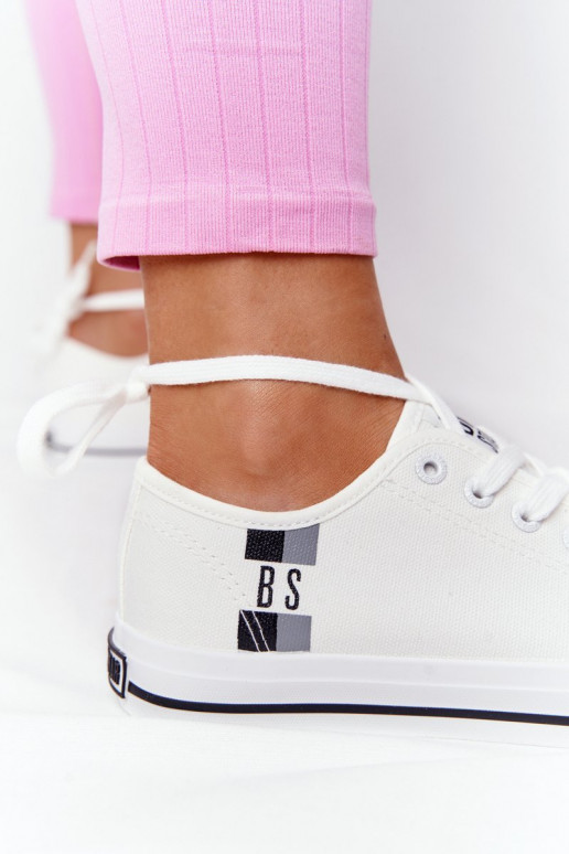 Klasiska modeļa Sieviešu apavi BIG STAR HH274109 baltas krāsas