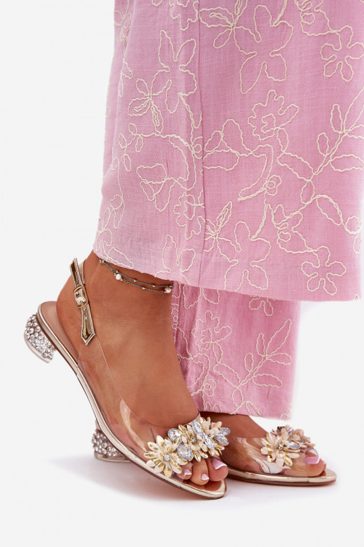 Caurspīdīgas sandales Uz Zema Papēža Ar Dekorāciju D&A MR51-709 Zelta krāsas