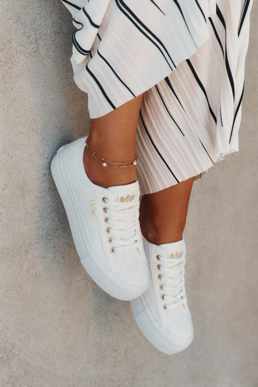 sieviešu puszābaki ar mežģīnēm Lee Cooper LCIN-25-31-3438L baltas krāsas