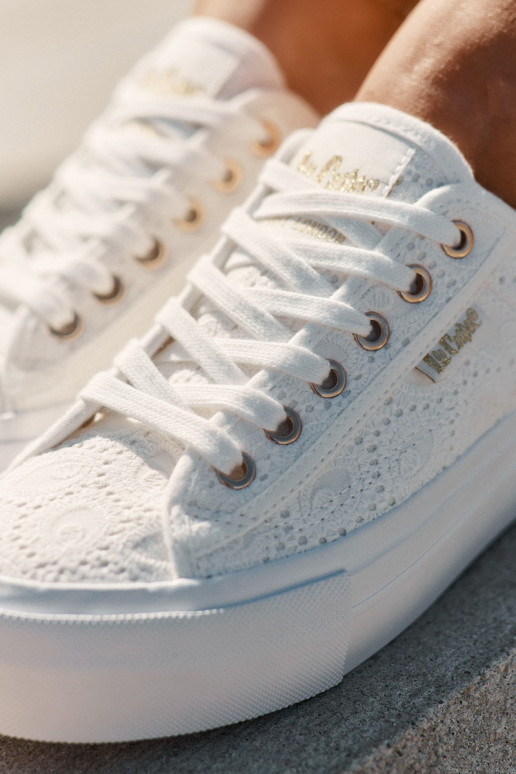 sieviešu puszābaki ar mežģīnēm Lee Cooper LCIN-25-31-3438L baltas krāsas