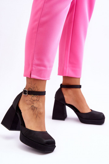 Stilīgasrnas Kurpes Uz masīviem papēžiem melnas krāsas Sandia