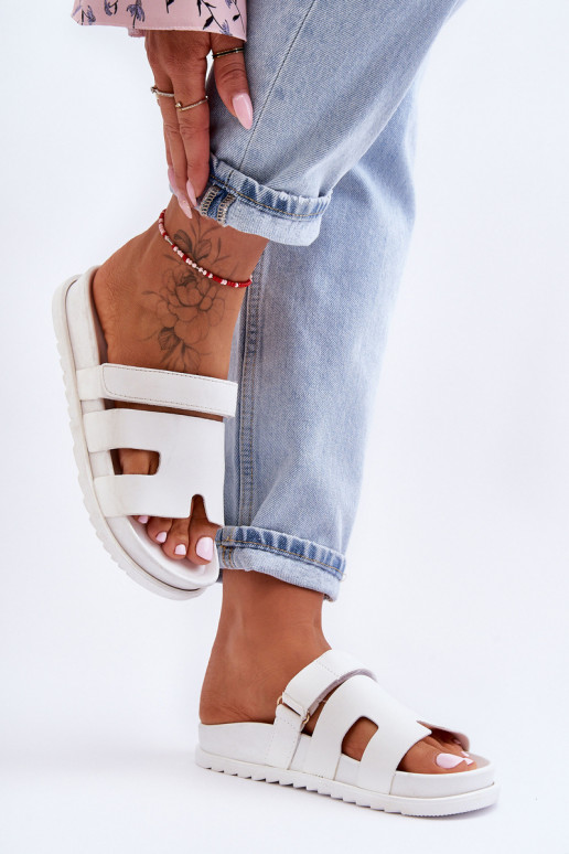 Klasiska modeļa sieviešu čības baltas krāsas Molie