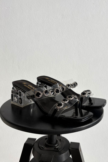 sieviešu čības ar mirdzošiem spīdumiem D&A MR1037-02 melnas krāsas