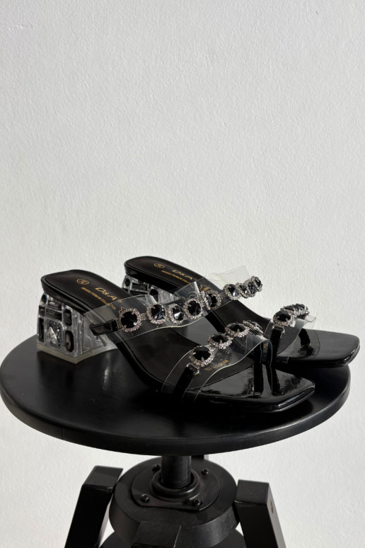 sieviešu čības ar mirdzošiem spīdumiem D&A MR1037-02 melnas krāsas