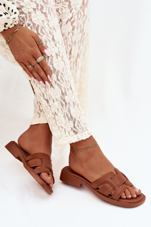 sieviešu čības ar platiem papēžiem brūnas krāsas Lorania