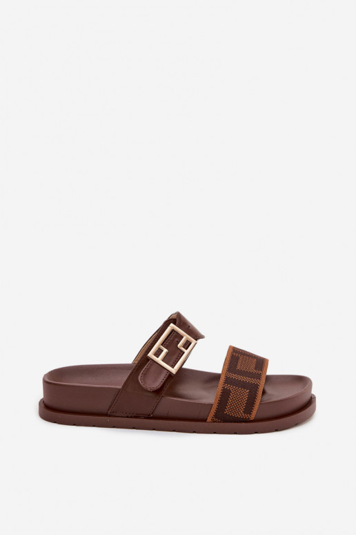 Sieviešu čības ar zelta sprādzēm, brūnā krāsā