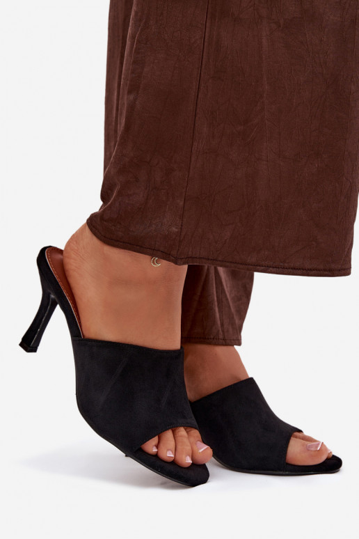 sieviešu čības ar papēdiEko zamšādau melnas krāsas Isolia