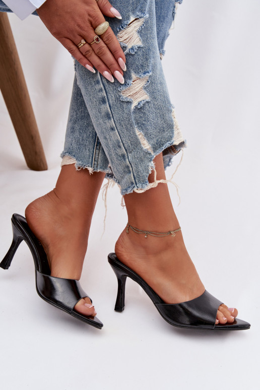 Laque sieviešu čības ar papēdi melnas krāsas Lirissa