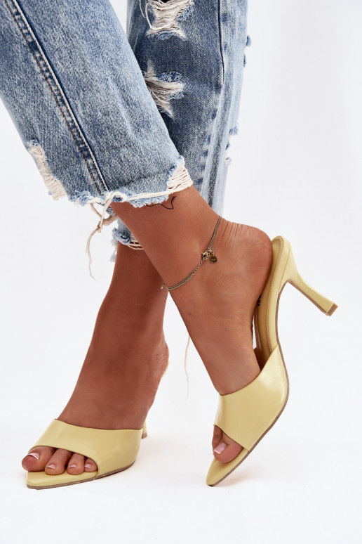 Laque sieviešu čības ar papēdi Dzelteni Lirissa