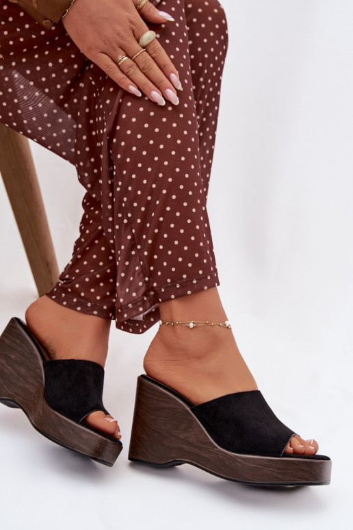 sieviešu čības Uz Ķīļa melnas krāsas Ravelia