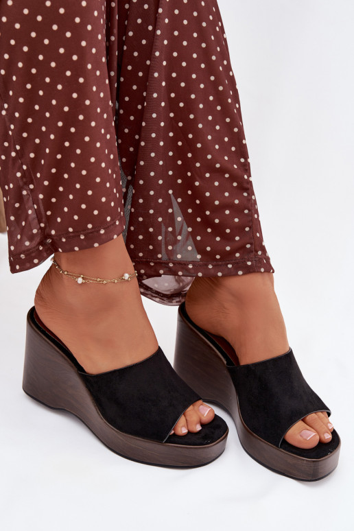 sieviešu čības Uz Ķīļa melnas krāsas Ravelia