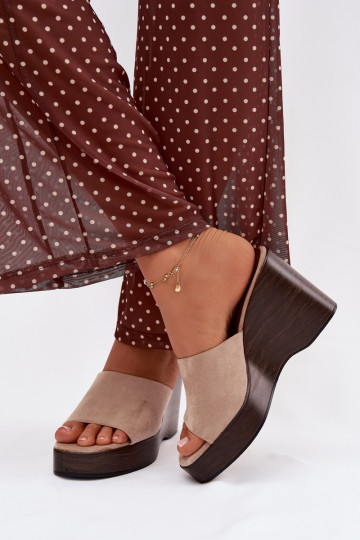 sieviešu čības Uz Ķīļa smilšu krāsas Ravelia 2