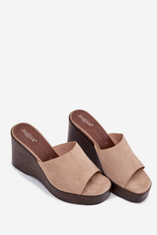 sieviešu čības Uz Ķīļa smilšu krāsas Ravelia