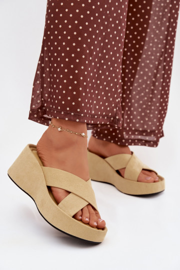 sieviešu čības Uz ĶīļaEko zamšādau Dzelteni Calorine 2