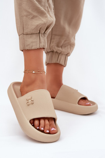 Vieglas čības uz pirksta sieviešu čības ar platformu Ar Lāci Vinceza 75210 smilšu krāsas 2