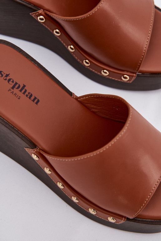 Sieviešu zelta krāsas platformas čības Arionne, brūnas