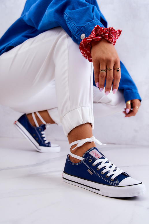 Sieviešu Klasiska modeļa brīvā laika apavi Cross Jeans JJ2R4012C tumši zilas krāsas