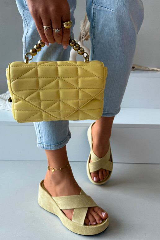 Dzeltena krāsas sieviešu čības uz platformas no mākslīgā zamša „Calorine"