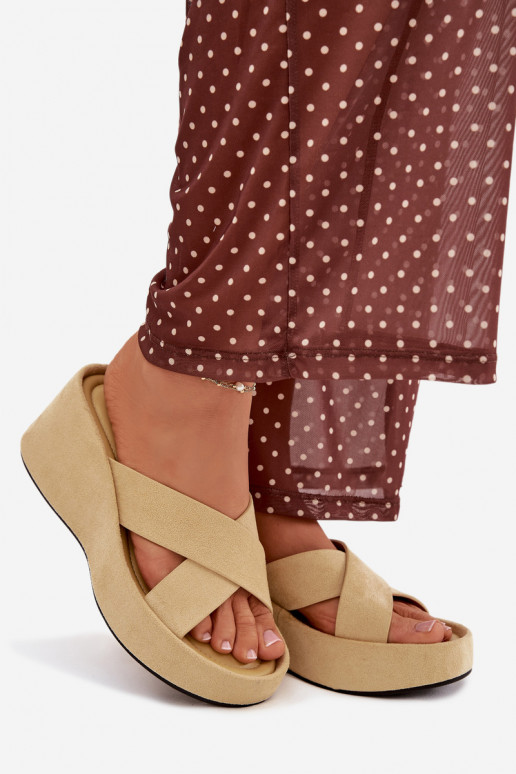 Dzeltena krāsas sieviešu čības uz platformas no mākslīgā zamša „Calorine"