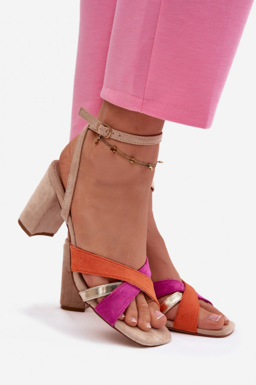 Sieviešu basenes Ar svītrām Eko zamšādaoIne smilšu krāsas Karilora