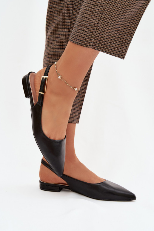 Melnas Iverelle balerīnas ar zelta sprādzēm