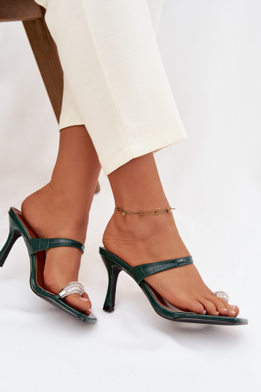 sieviešu čības ar papēdi Ar greznu Detalem ButelkoIna Zieleń Lorissa