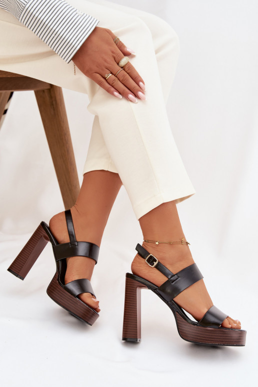 Sieviešu basenes Un platforma Eko Āda melnas krāsas Hanelia