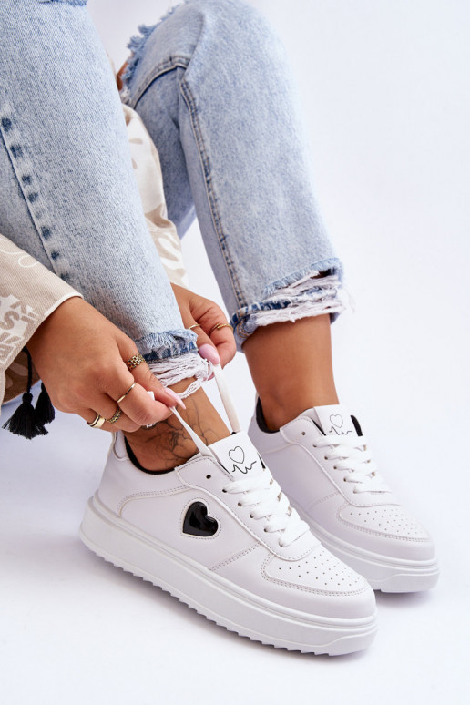 Klasiska modeļa sporta apavi Ar Sirdi Baltas-melnas krāsas Amore