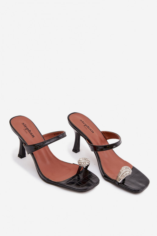 sieviešu čības ar papēdi Ar greznu Detalem melnas krāsas Lorissa