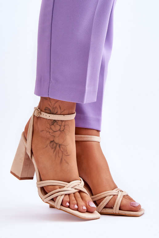 Klasiska modeļa Zamšādas basenes ar papēdi smilšu krāsas Bernett