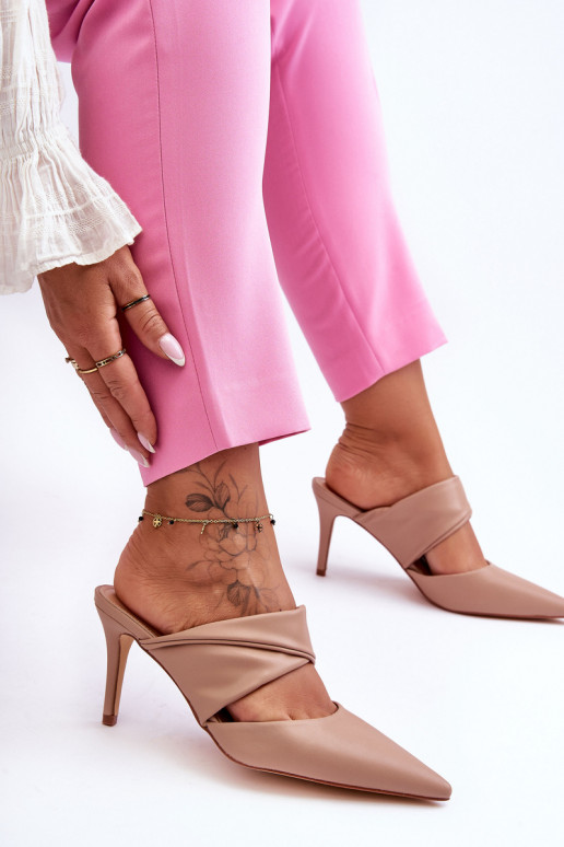 Čibas no dabīgas ādas ar papēdi smilšu krāsas Aveline