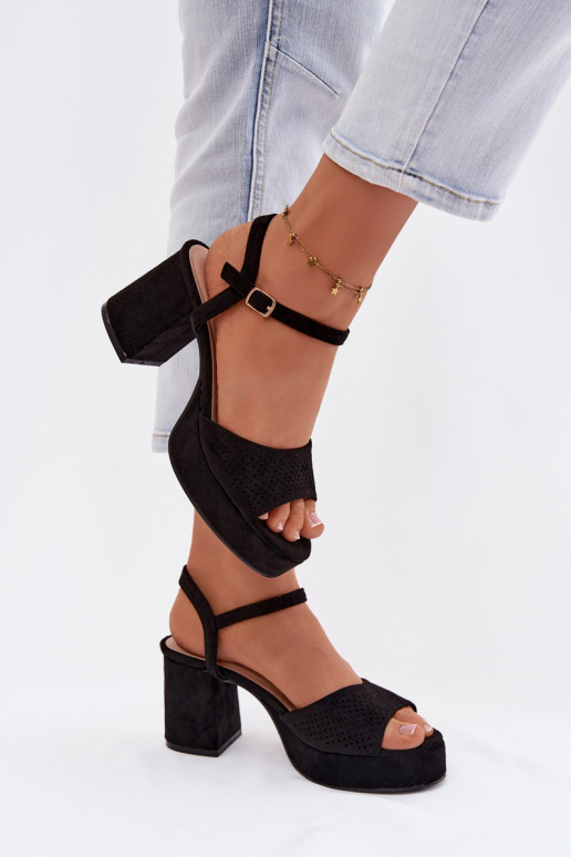 Sieviešu basenesEko zamšādau melnas krāsas Iserelle