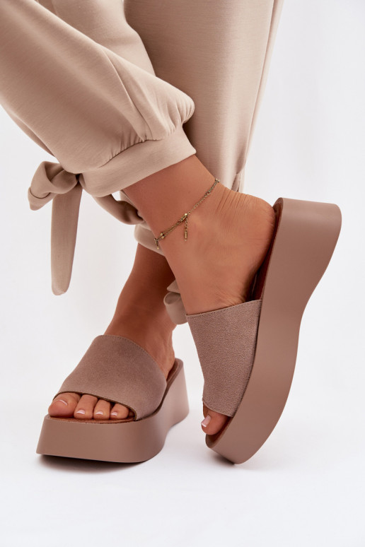 sieviešu čības ar platformu smilšu krāsas Liorisse