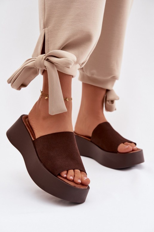 sieviešu čības ar platformu CzekoladoIne Liorisse